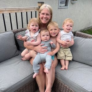 Meet your Posher, Crystal